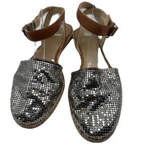 STUART WEITZMAN Roman Mail Armor Flat Sandals w/ Silver Metallic Mesh Sz 7.5
